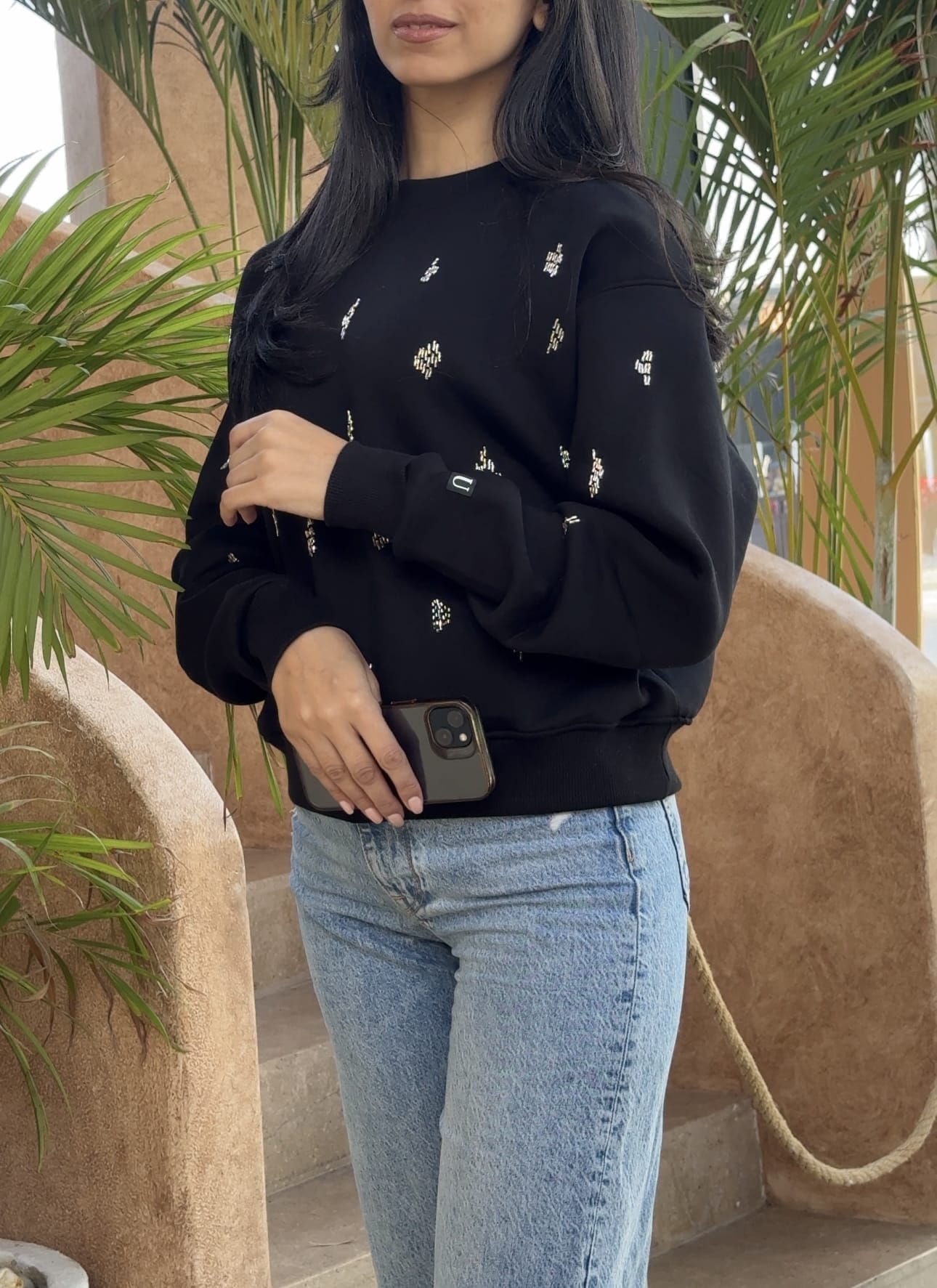 Black Sweat-Shirt with front studs