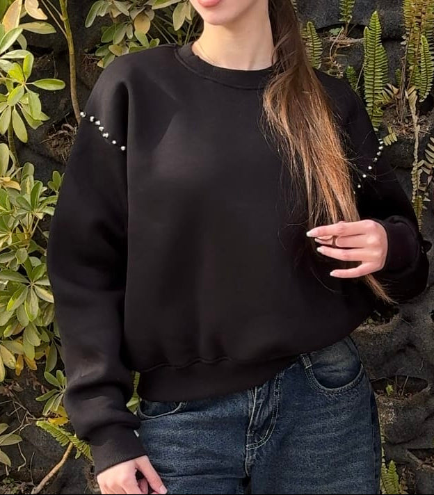Black Sweat-Shirt with side studs